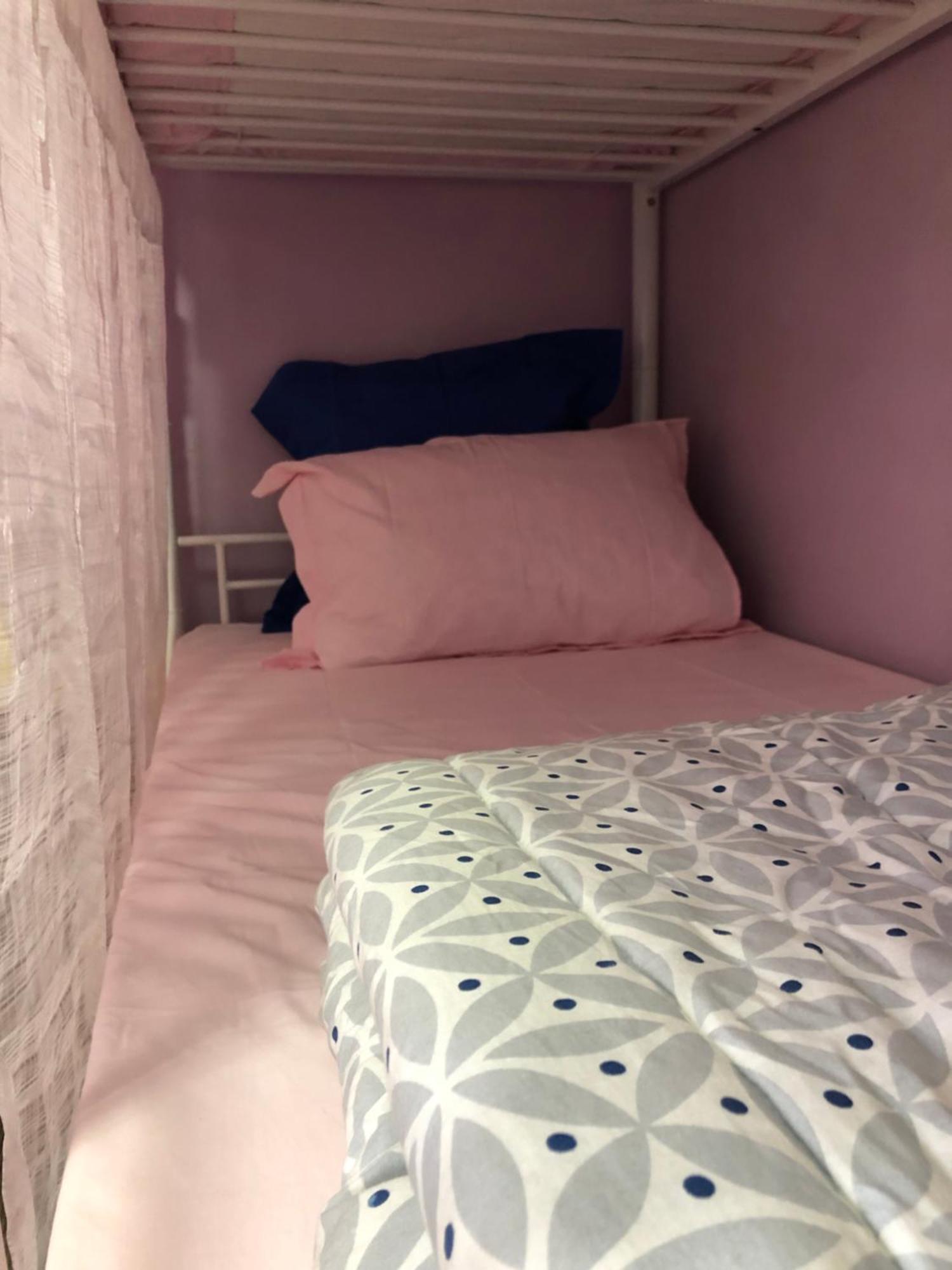 Female-Dortoir Femme -Dorm Shared Room Paris Bobigny Eksteriør billede