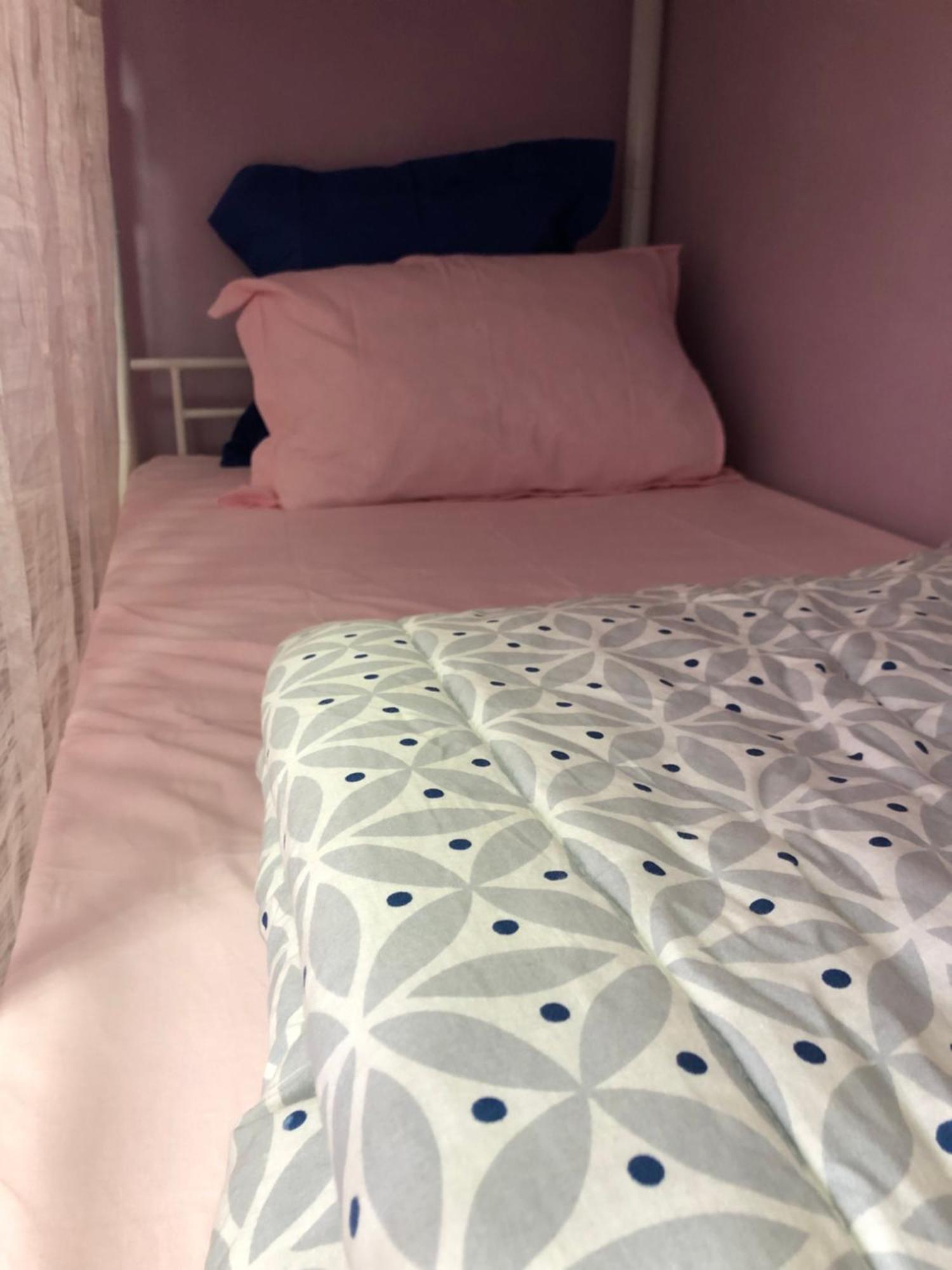 Female-Dortoir Femme -Dorm Shared Room Paris Bobigny Eksteriør billede