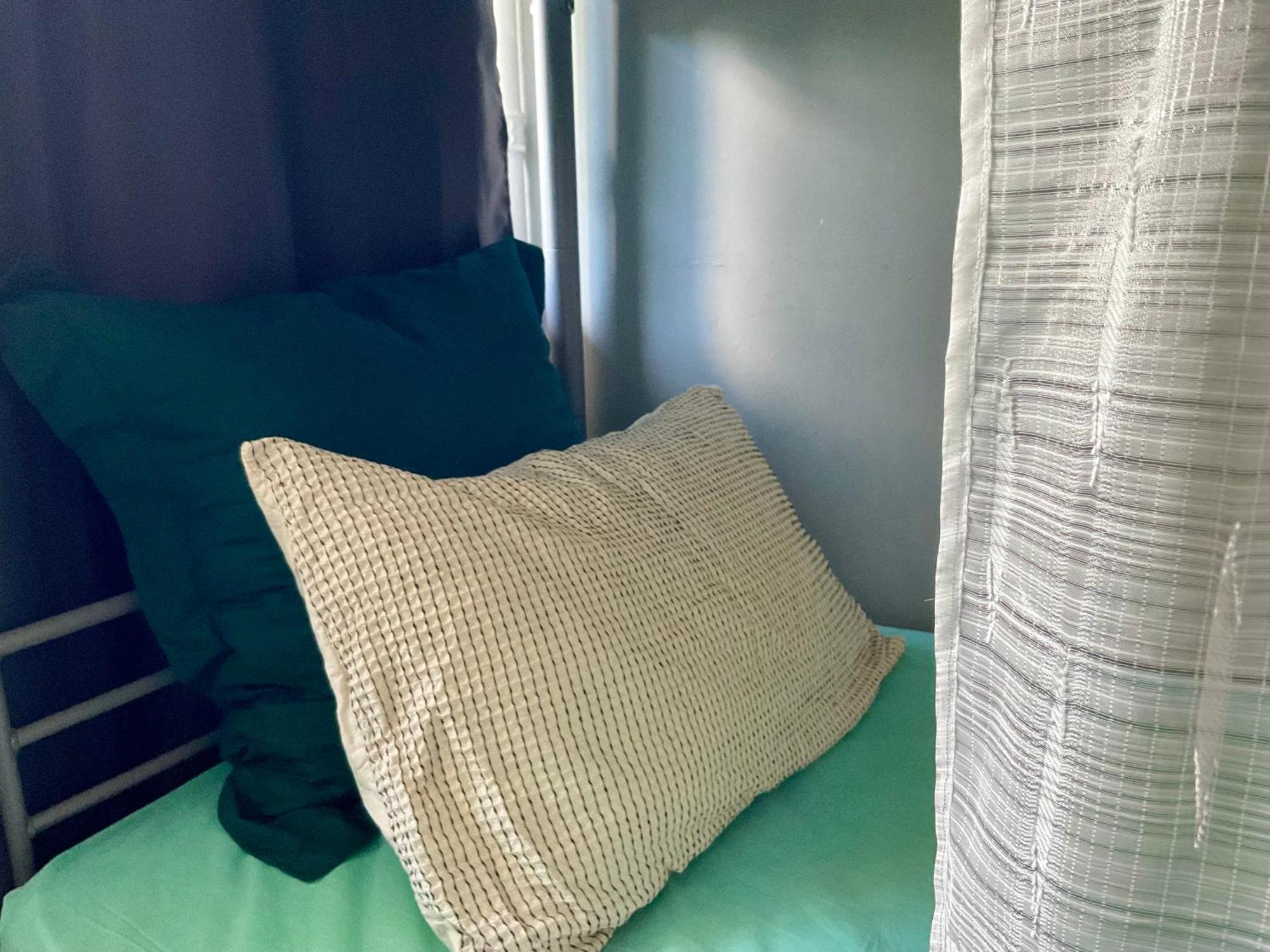 Female-Dortoir Femme -Dorm Shared Room Paris Bobigny Eksteriør billede