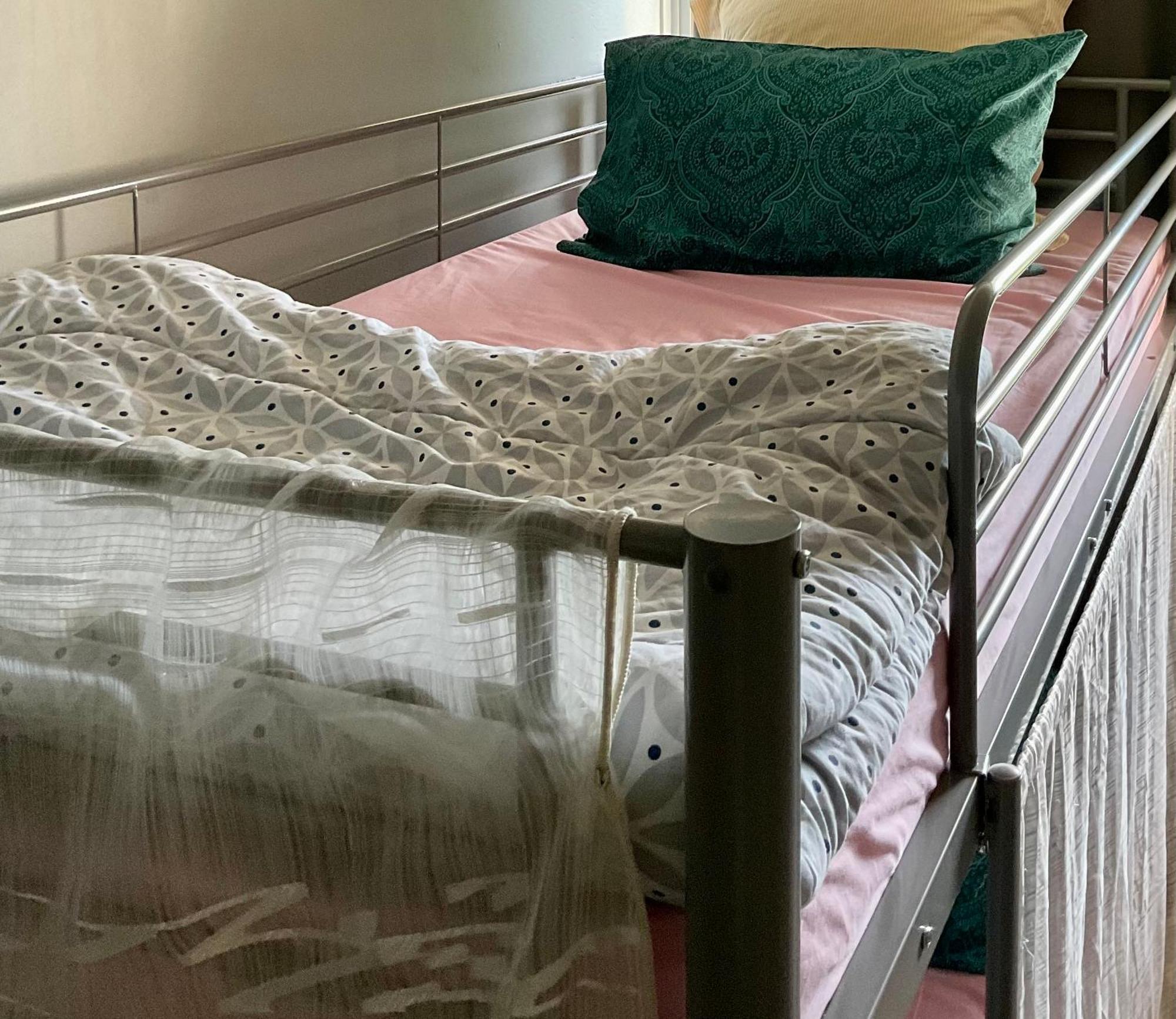 Female-Dortoir Femme -Dorm Shared Room Paris Bobigny Eksteriør billede