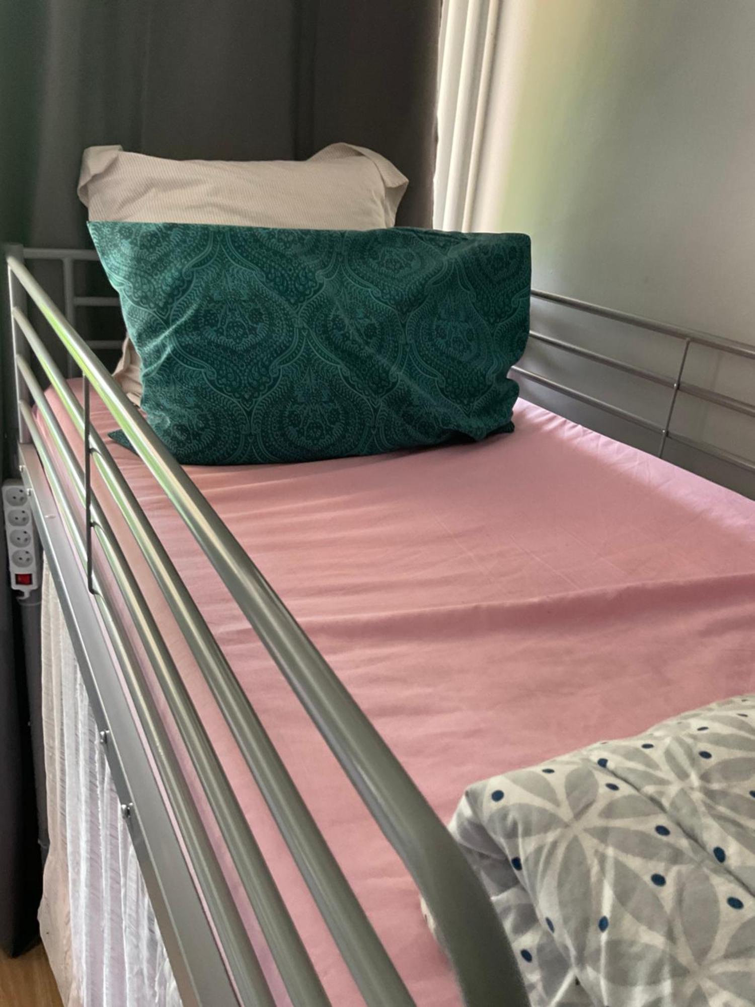 Female-Dortoir Femme -Dorm Shared Room Paris Bobigny Eksteriør billede