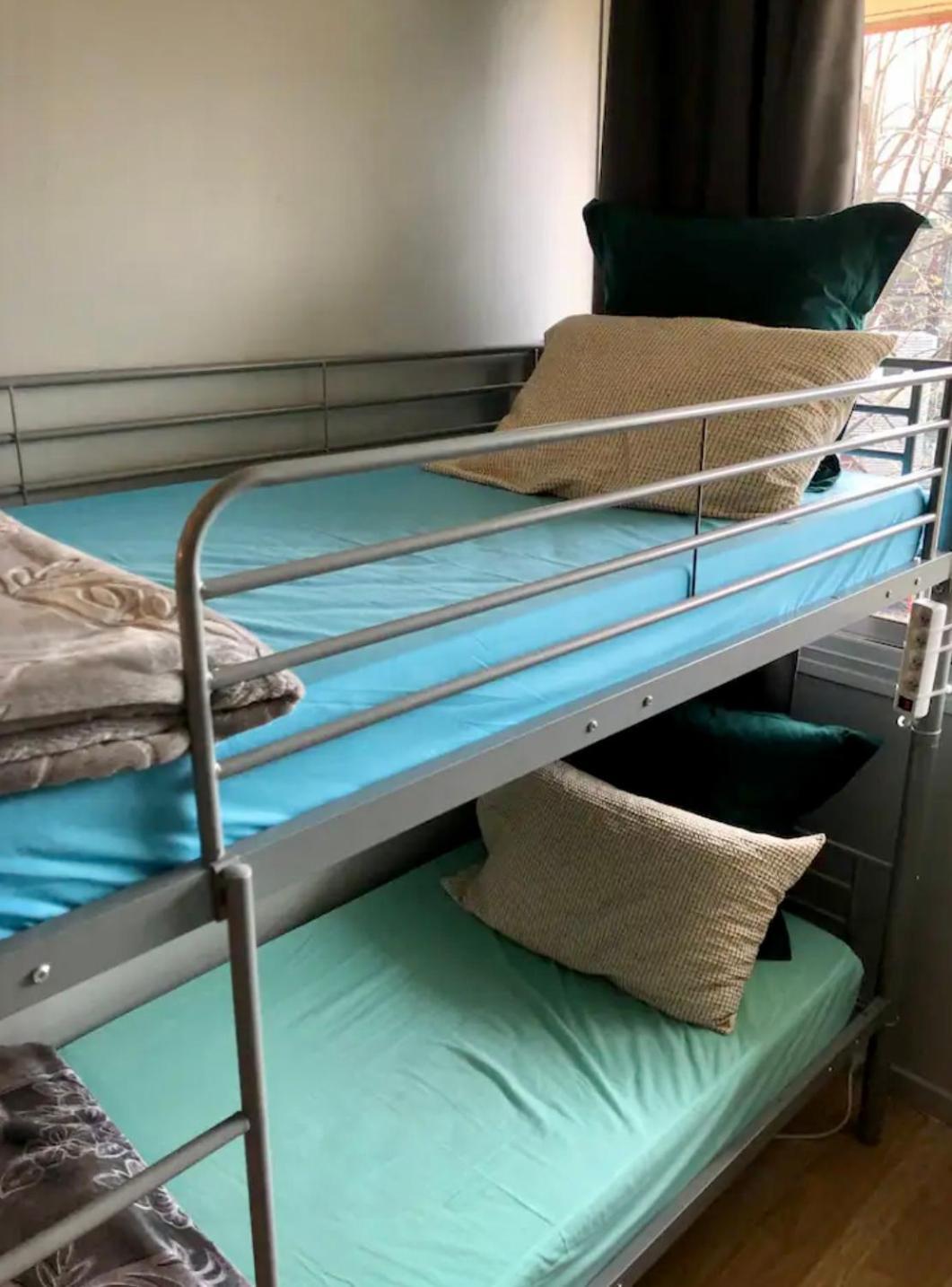 Female-Dortoir Femme -Dorm Shared Room Paris Bobigny Eksteriør billede